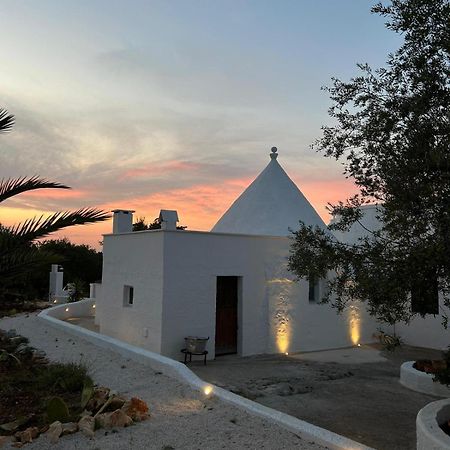 Pensjonat Trulli In Contrada - Monopoli Zewnętrze zdjęcie