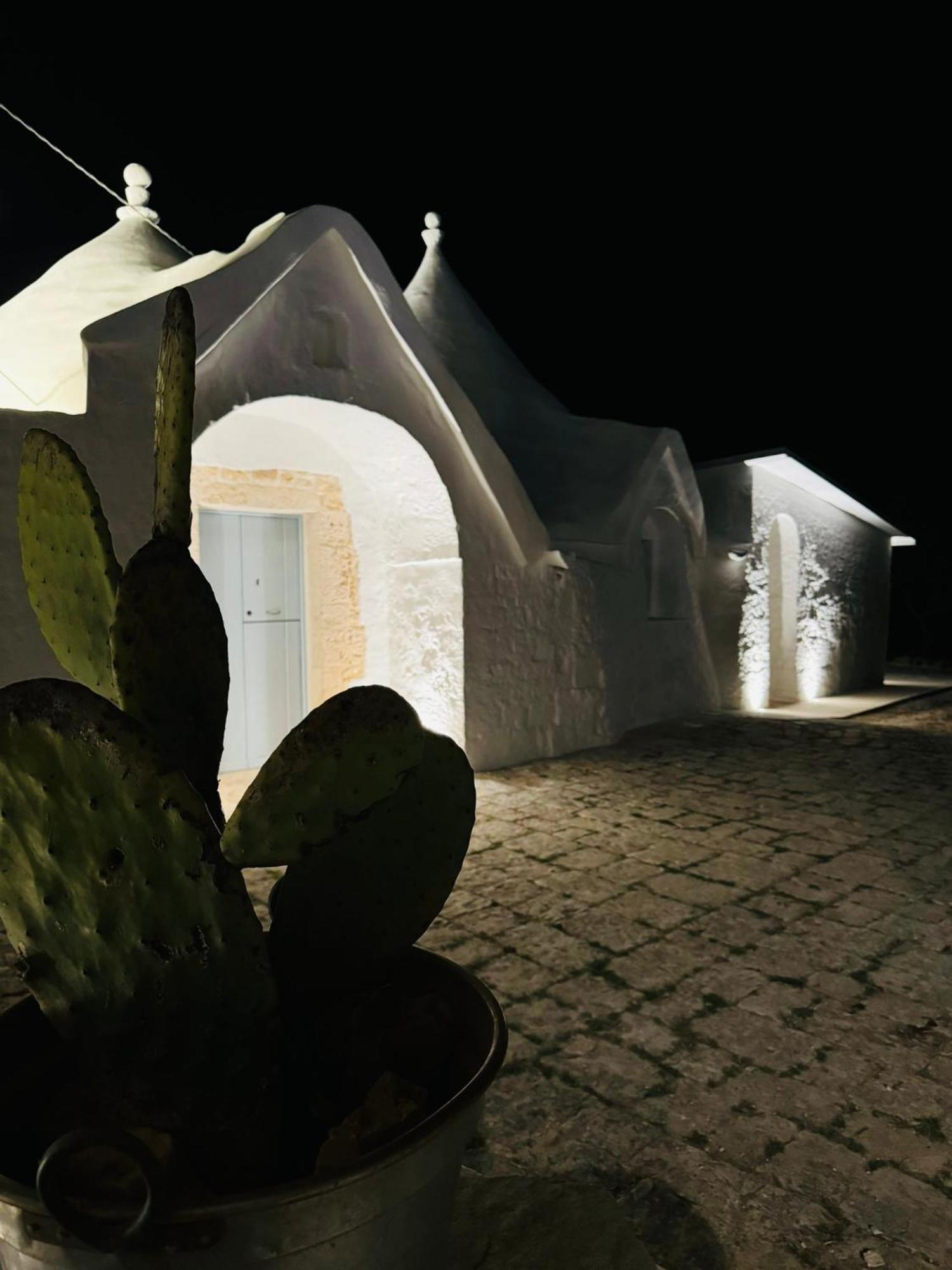 Pensjonat Trulli In Contrada - Monopoli Zewnętrze zdjęcie