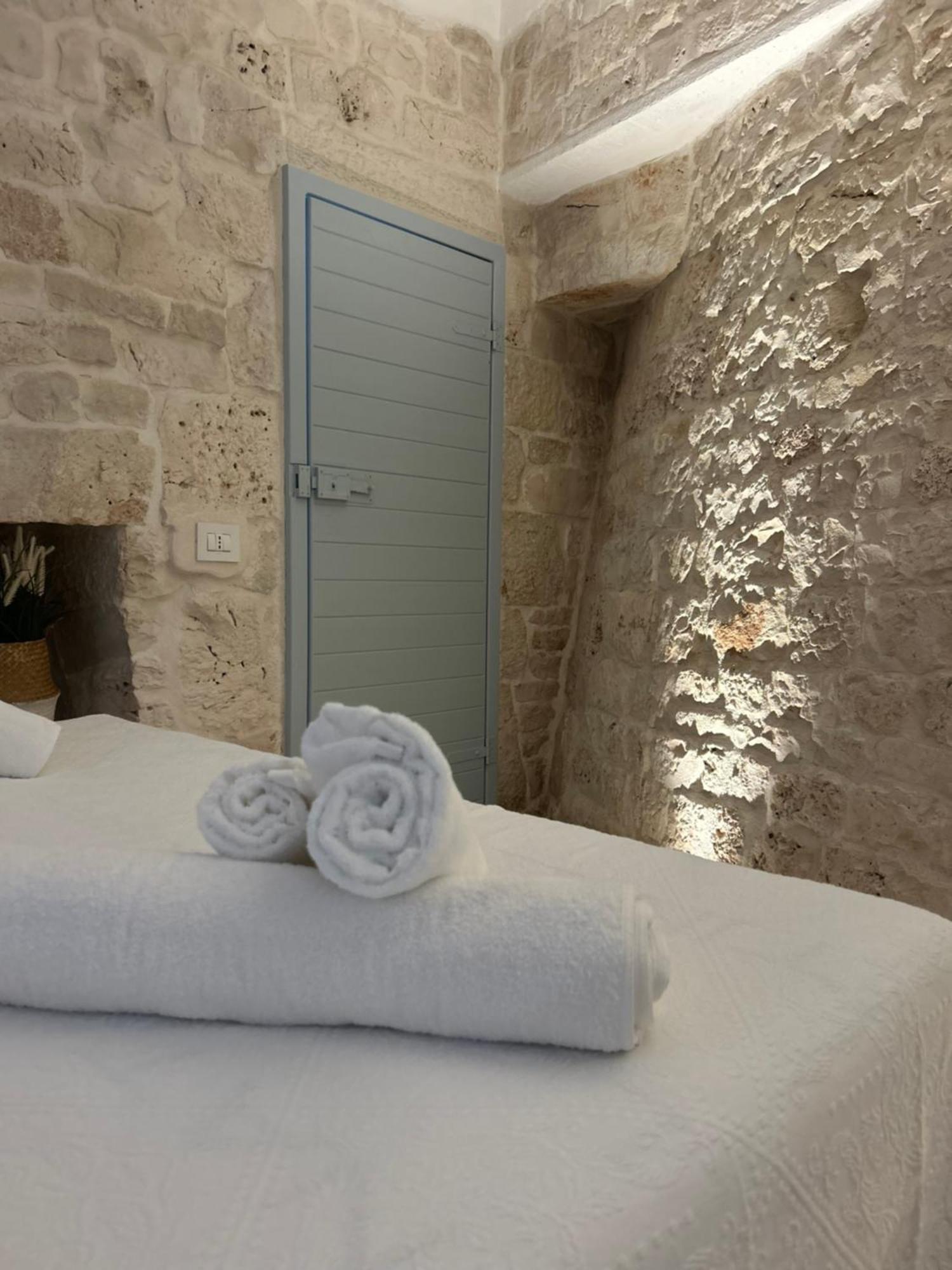 Pensjonat Trulli In Contrada - Monopoli Zewnętrze zdjęcie